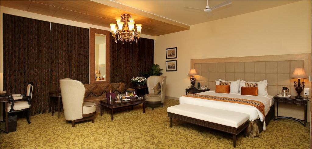 Hotel Centre Point Nagpur Exterior photo