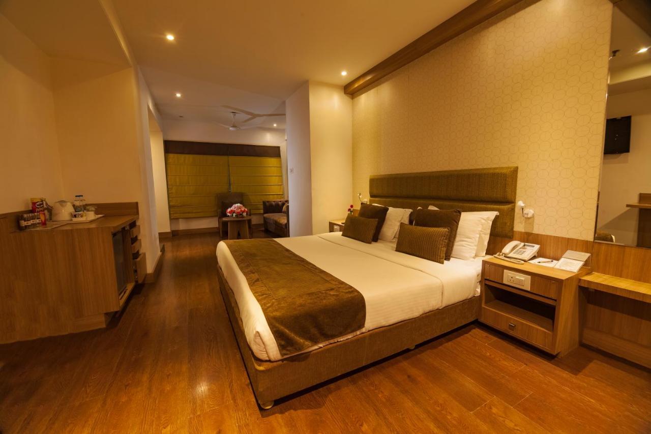 Hotel Centre Point Nagpur Exterior photo